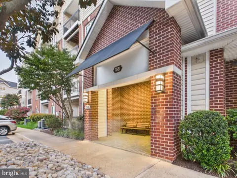 1581 Spring Gate Dr #5301, Mclean, VA 22102