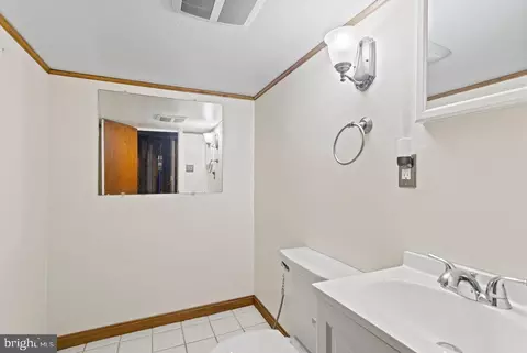 Bath - 7600 Hamlet St, Springfield, VA 22151 photo 4 of 4