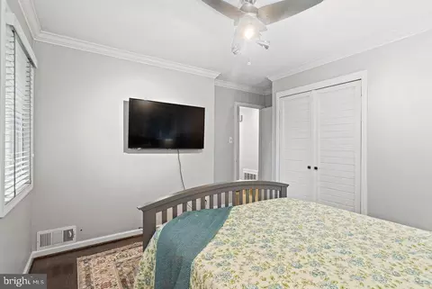 Bedroom - 7600 Hamlet St, Springfield, VA 22151 photo 4 of 4