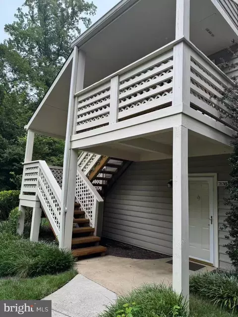 7676 Willow Point Dr #7676, Falls Church, VA 22042