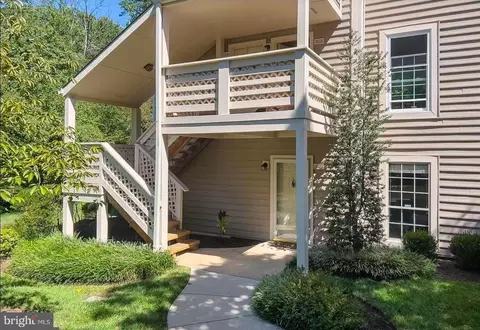 7676 Willow Point Dr #7676, Falls Church, VA 22042