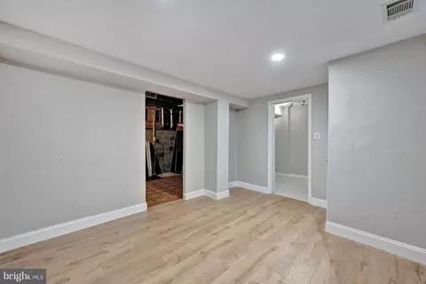 Entry Way - 8069 Powderbrook Ln, Springfield, VA 22153 photo 4 of 4