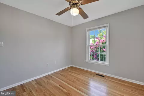 Bedroom - 8069 Powderbrook Ln, Springfield, VA 22153 photo 3 of 6