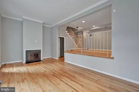 Living - 8069 Powderbrook Ln, Springfield, VA 22153 photo 5 of 8