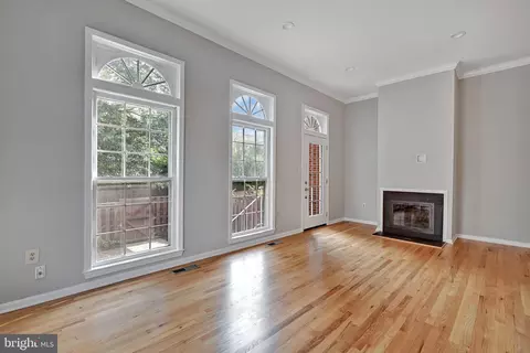 Living - 8069 Powderbrook Ln, Springfield, VA 22153 photo 7 of 8