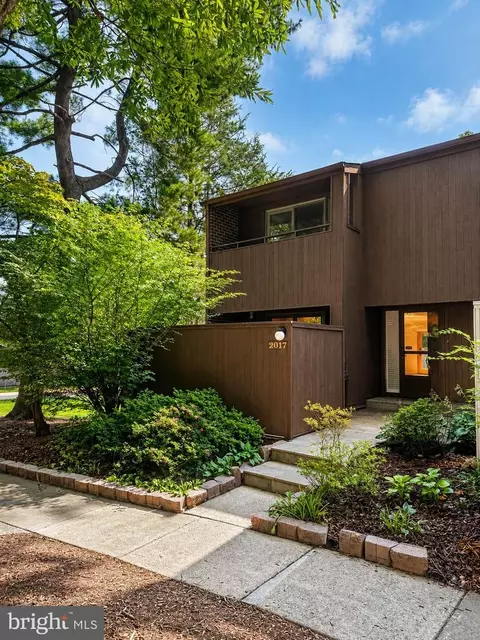 2017 Wethersfield Ct, Reston, VA 20191