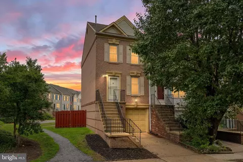 3022 Kings Village Rd, Alexandria, VA 22306