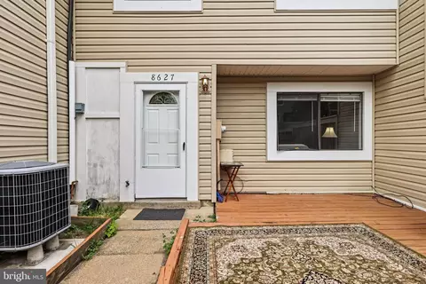 8627 Village Way, Alexandria, VA 22309