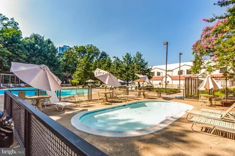 Exterior - 1808 Old Meadow Rd #404, Mclean, VA 22102 photo 6 of 6