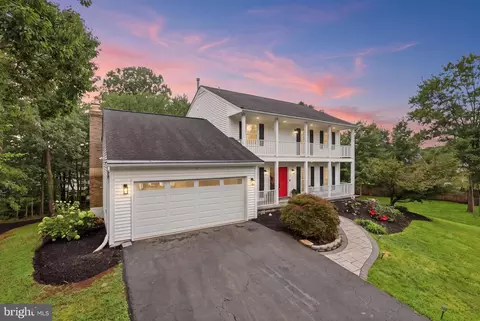 14983 Gold Post Ct, Centreville, VA 20121