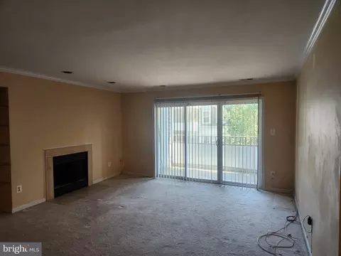 7717 Lafayette Forest Dr #22, Annandale, VA 22003
