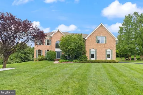 1789 Clovermeadow Dr, Vienna, VA 22182
