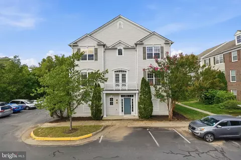 13318 Summer Garden Walk, Centreville, VA 20120
