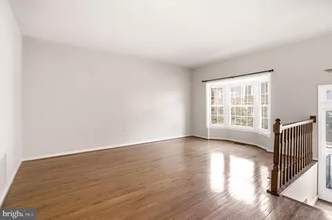 Living - 8111 Squirrel Run Rd, Springfield, VA 22152 photo 11 of 19