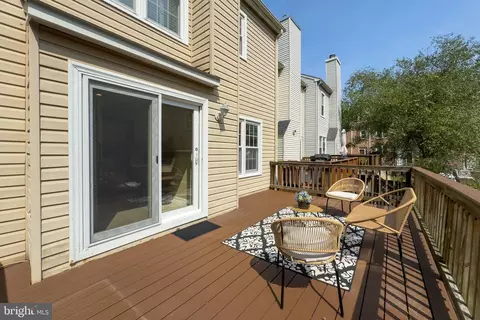 Exterior - 8111 Squirrel Run Rd, Springfield, VA 22152 photo 3 of 13
