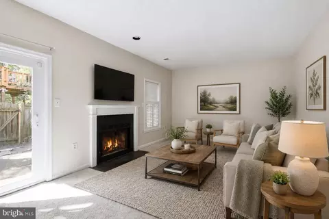 Living - 8111 Squirrel Run Rd, Springfield, VA 22152 photo 1 of 19
