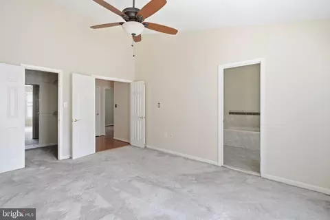 Entry Way - 8111 Squirrel Run Rd, Springfield, VA 22152 photo 6 of 6