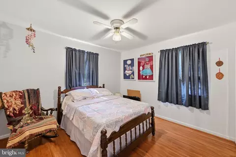 Bedroom - 6605 Holford Ln, Springfield, VA 22152 photo 1 of 9