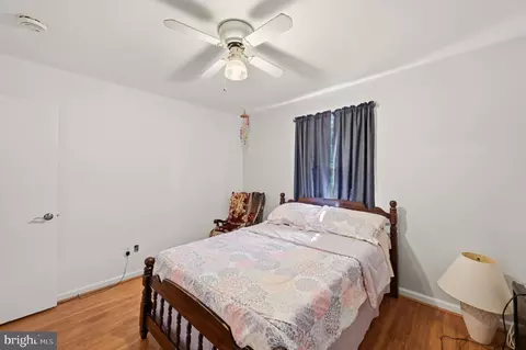 Bedroom - 6605 Holford Ln, Springfield, VA 22152 photo 2 of 9