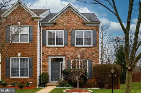 6339 Burgundy Leaf Ln, Alexandria, VA 22312