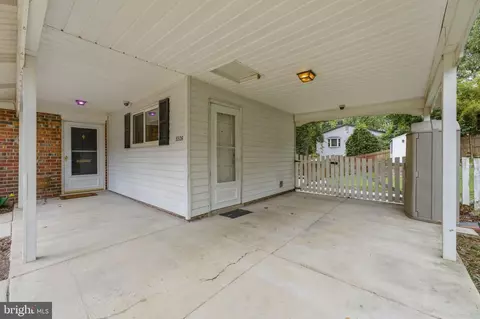 Exterior - 5506 Ventnor Ln, Springfield, VA 22151 photo 3 of 17