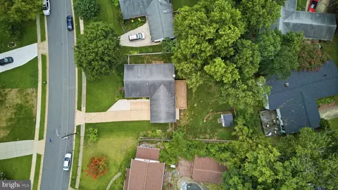 View/Area - 5506 Ventnor Ln, Springfield, VA 22151 photo 4 of 6
