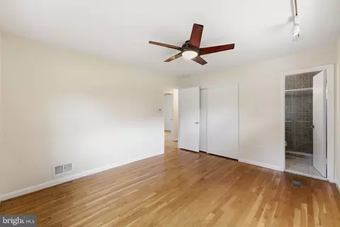 Bedroom - 5506 Ventnor Ln, Springfield, VA 22151 photo 7 of 10