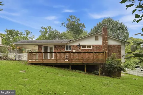 Exterior - 5506 Ventnor Ln, Springfield, VA 22151 photo 8 of 17
