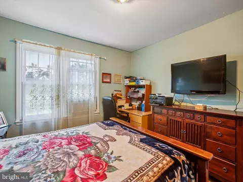 Bedroom - 7790 Euclid Way, Springfield, VA 22153 photo 2 of 5