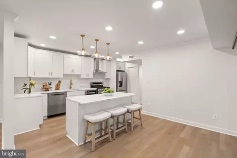 8004 Chanute Pl #3, Falls Church, VA 22042