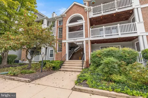 7507 Ashby Ln #M, Alexandria, VA 22315