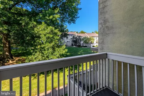 Exterior - 7936 Spring Forest Ct #7A, Springfield, VA 22152 photo 1 of 8