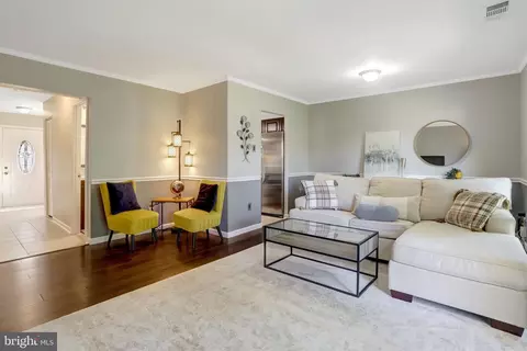 Entry Way - 7936 Spring Forest Ct #7A, Springfield, VA 22152 photo 2 of 2