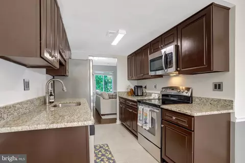 Kitchen - 7936 Spring Forest Ct #7A, Springfield, VA 22152 photo 2 of 5