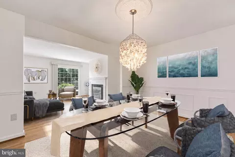 Dining - 7384 Hallcrest Dr, Mclean, VA 22102 photo 2 of 4