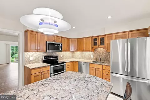 Kitchen - 7384 Hallcrest Dr, Mclean, VA 22102 photo 1 of 5