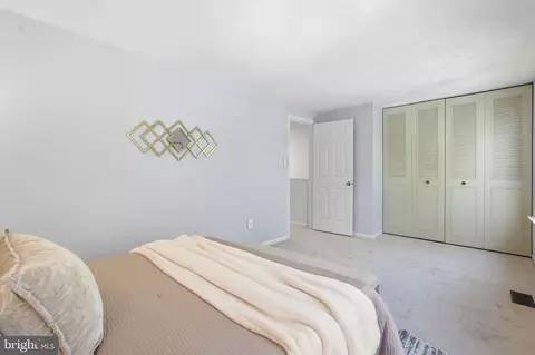 Bedroom - 11005 Barton Hill Ct, Reston, VA 20191 photo 3 of 5