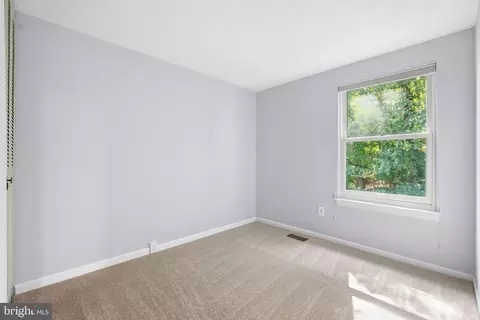 Bedroom - 11005 Barton Hill Ct, Reston, VA 20191 photo 5 of 5