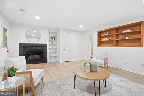 Living - 11005 Barton Hill Ct, Reston, VA 20191 photo 8 of 9