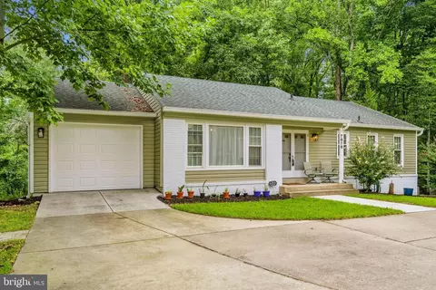 Exterior - 7916 Delozier Ct, Springfield, VA 22153 photo 3 of 14