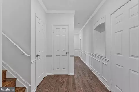 Entry Way - 1138 Randolph Rd, Mclean, VA 22101 photo 4 of 11