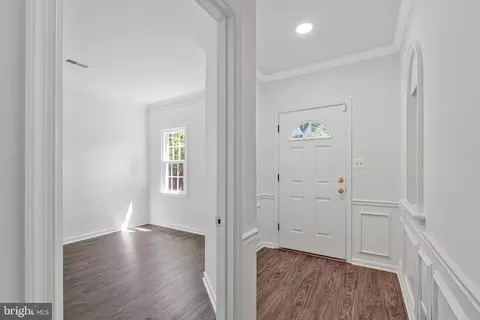 Entry Way - 1138 Randolph Rd, Mclean, VA 22101 photo 1 of 11