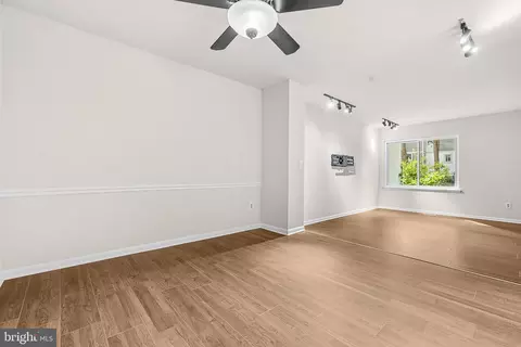 Living - 11736 Decade Ct, Reston, VA 20191 photo 4 of 8