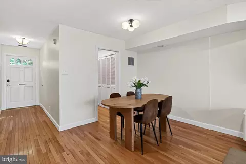 7611 Tiverton Dr, Springfield, VA 22152 photo 8
