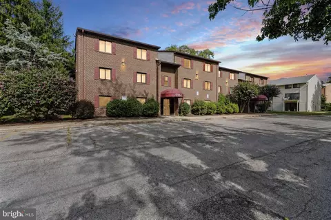 7334 Tavenner Ln #1A, Alexandria, VA 22306