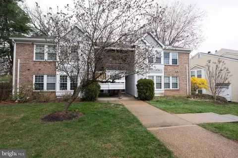 3402 Lakeside View Dr #13-4, Falls Church, VA 22041