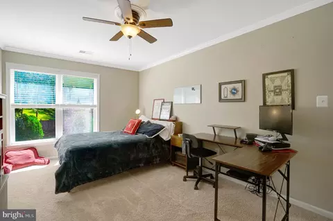 Bedroom - 8929 Mountain Ash Dr, Springfield, VA 22153 photo 11 of 16
