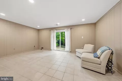 Living - 7779 Tiverton Dr, Springfield, VA 22152 photo 2 of 3