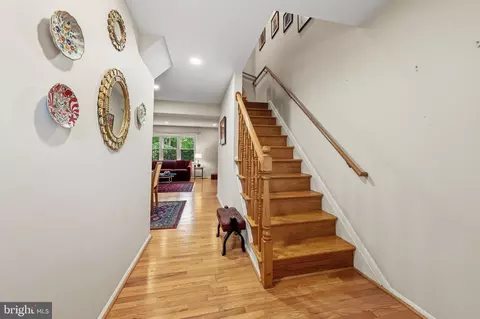 Entry Way - 7779 Tiverton Dr, Springfield, VA 22152 photo 2 of 4