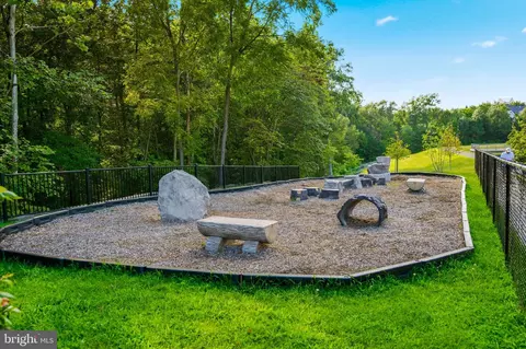View/Area - 2483 Liberty Loop, Herndon, VA 20171 photo 1 of 1